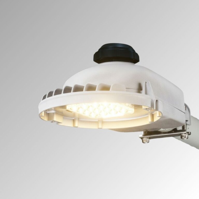 UTL Dusk to down street light UTL1