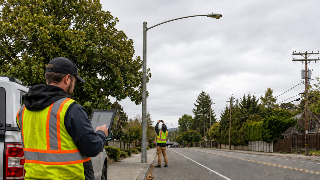 leotek-municipal-streetlight-audit-field-inventory-cover